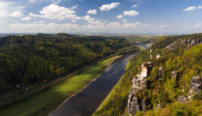 Oberrathen, Germany - GPS 50.961760, 14.072002 - Canon EOS 7D + Sigma 17-50mm, F2.8 EX DC OS HSM -  - 1/60 - f/7.1 - ISO100