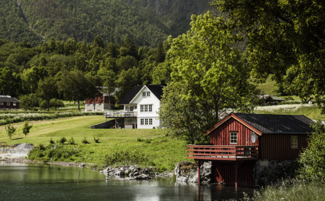 Øverås, Norway - GPS 62.630948, 8.122437 - Panasonic GH4 + Panasonic Lumix G Vario 12-35mm/2,8 OIS - 70mm - 1/40 - f/8.0 - ISO100