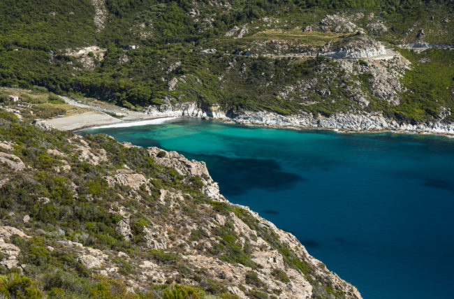 Marine de Giottani, France - GPS 42.871988, 9.333368 - Panasonic GH4 + Panasonic Lumix G Vario 12-35mm/2,8 OIS - 70mm - 1/80 - f/8.0 - ISO200