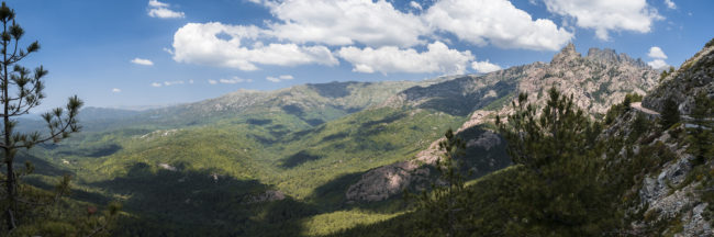 Village de Bavella, France - GPS 41.789962, 9.221933 - Panasonic GH4 + Panasonic Lumix G Vario 12-35mm/2,8 OIS - 24mm - 1/125 - f/8.0 - ISO200