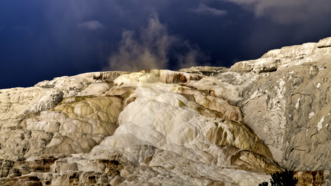 Mammoth, United States - GPS 44.971113, -110.703157 - Canon EOS 7D + Sigma AF 24-70mm f/2.8 EX DG macro -  - 0/1 - f/8.0 - ISO100
