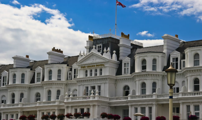 Eastbourne, United Kingdom - GPS 50.760278, 0.283537 - Canon EOS 20D + Canon EF-S 17-85mm f/4-5.6 IS USM -  - 0/1 - f/8.0 - ISO100