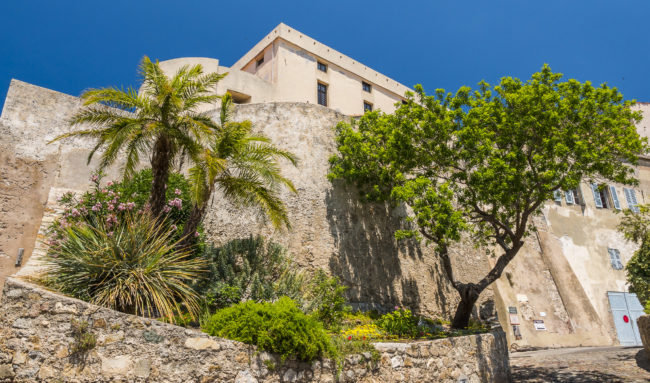 Calvi, France - GPS 42.567583, 8.759733 - Panasonic GH4 + Panasonic Lumix G Vario 12-35mm/2,8 OIS - 24mm - 1/160 - f/8.0 - ISO200