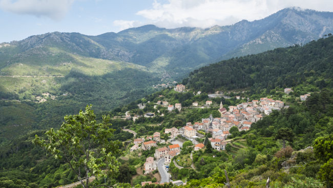 Vivario, France - GPS 42.174212, 9.165560 - Panasonic GH4 + Panasonic Lumix G Vario 12-35mm/2,8 OIS - 24mm - 1/60 - f/8.0 - ISO200