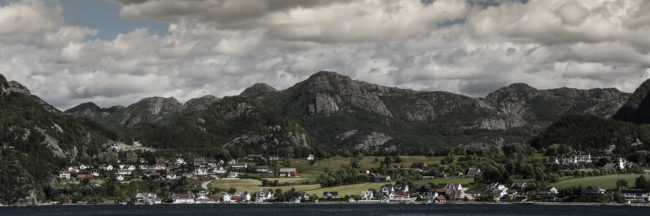 Høllesli, Norway - GPS 58.923115, 6.087077 - Panasonic GH4 + Panasonic Lumix G Vario 12-35mm/2,8 OIS - 70mm - 1/200 - f/8.0 - ISO100