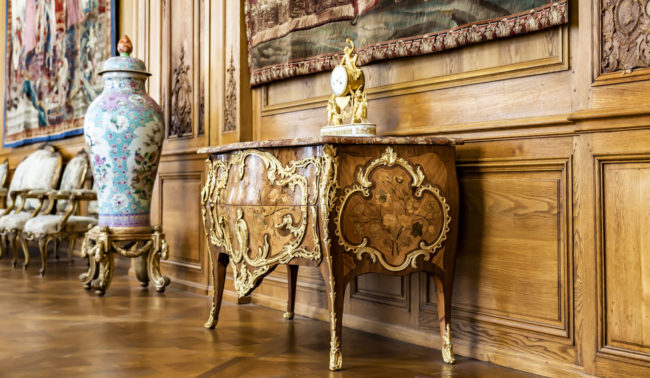 Champs-Elysées, France - GPS 48.866357, 2.315030 - Sony A7III + SONY FE 24-105mm, F4 G OSS - 49mm - 1/40 - f/4.0 - ISO1250