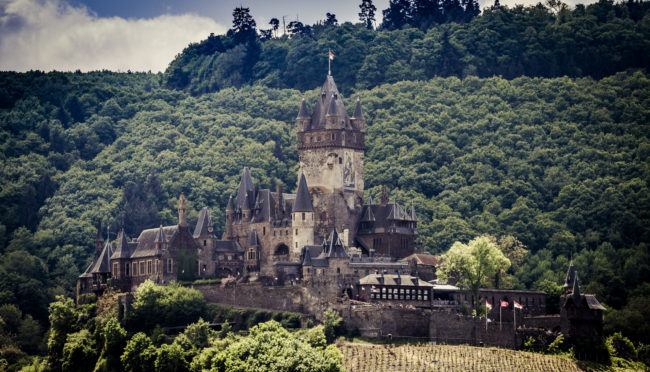 Hahnenstein, Germany - GPS 50.150462, 7.170815 - Canon EOS 7D + Canon EF 70-200mm f/4 USM L IS -  - 1/80 - f/8.0 - ISO100