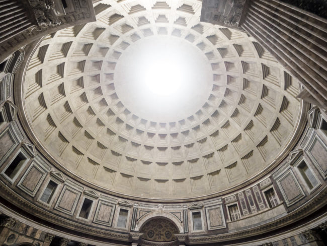 Sant' Eustachio, Italy - GPS 41.898610, 12.476873 - Panasonic Lumix DMC-GH4 + Olympus M.Zuiko ED 9-18mm 4.0-5.6 - 18mm - 1/40 - f/4.0 - ISO800