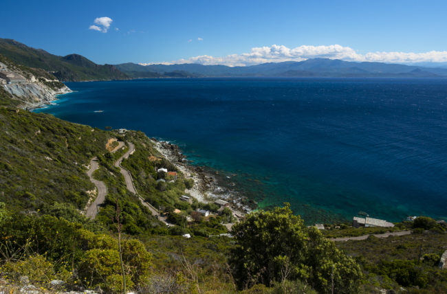 Canelle, France - GPS 42.831175, 9.314760 - Panasonic GH4 + Panasonic Lumix G Vario 12-35mm/2,8 OIS - 24mm - 1/125 - f/8.0 - ISO200