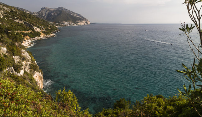 Cala Gonone, Italy - GPS 40.256972, 9.625570 - Canon EOS 1100D + Tamron AF 17-50mm 2,8 XR Di II LD ASL -  - 1/125 - f/8.0 - ISO100