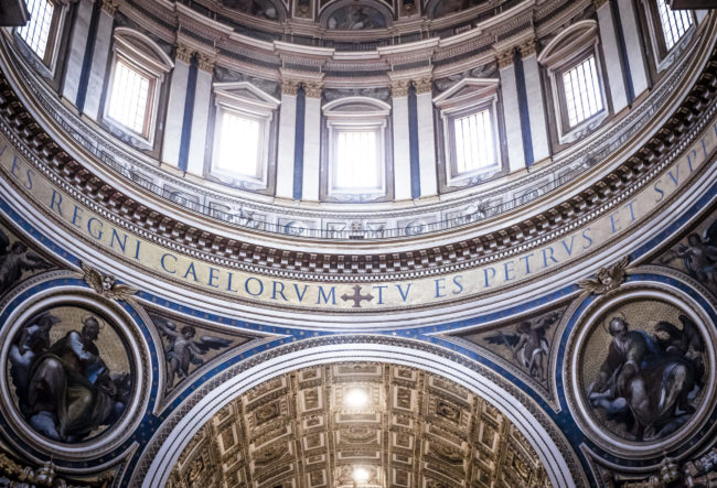 Vatican City, Italy - GPS 41.902178, 12.454737 - Panasonic GH4 + Panasonic Lumix G Vario 12-35mm/2,8 OIS - 56mm - 1/20 - f/2.8 - ISO1600