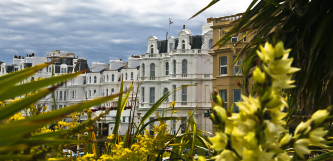 Eastbourne, United Kingdom - GPS 50.759990, 0.283405 - Canon EOS 20D + Canon EF-S 17-85mm f/4-5.6 IS USM -  - 1/200 - f/11.0 - ISO200