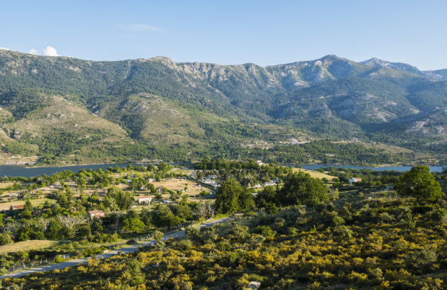 Calacuccia, France - GPS 42.339242, 9.008908 - Panasonic GH4 + Panasonic Lumix G Vario 12-35mm/2,8 OIS - 32mm - 1/30 - f/8.0 - ISO200