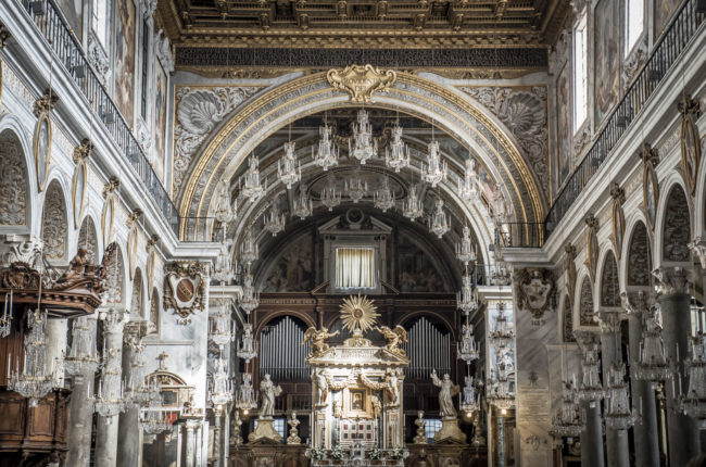 Roma Pallatina, Italy - GPS 41.893917, 12.482700 - Panasonic Lumix DMC-GH4 + Panasonic Lumix G Vario 12-35mm/2,8 OIS - 70mm - 1/25 - f/2.8 - ISO800