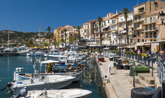 Calvi, France - GPS 42.567200, 8.759368 - Panasonic GH4 + Panasonic Lumix G Vario 12-35mm/2,8 OIS - 32mm - 1/200 - f/8.0 - ISO200