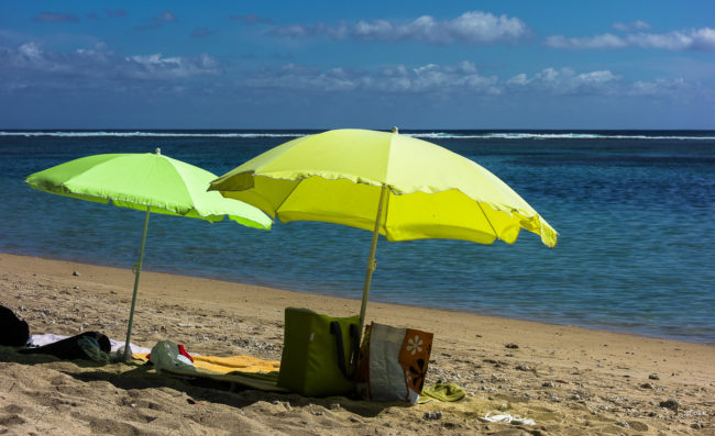 Boucan Canot, Ile De La Reunion - GPS -21.029677, 55.225235 - SONY DSC-RX100 + 28-100mm F1.8-4.9 - 81mm - 1/1000 - f/6.3 - ISO80