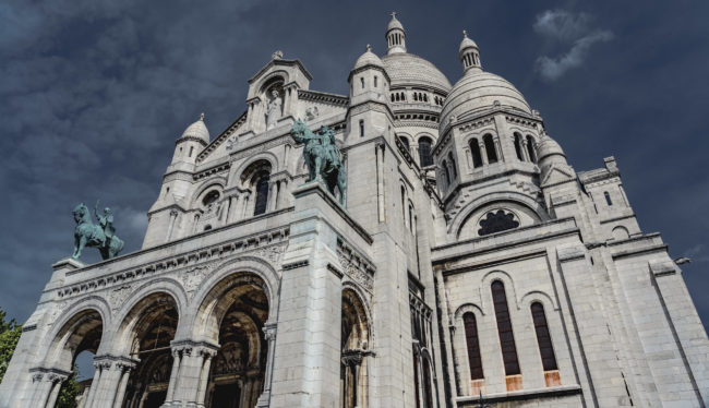 Basilika Sacré-Cœur - Montmartre, France - GPS 48.886135, 2.343503 - Sony A7III + SONY FE 24-105mm, F4 G OSS - 24mm - 1/250 - f/8.0 - ISO100
