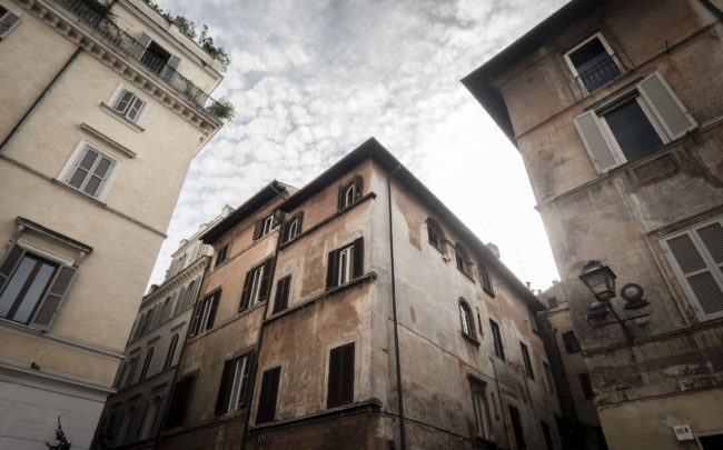 Sant' Eustachio, Italy - GPS 41.899057, 12.476597 - Panasonic GH4 + Olympus M.Zuiko ED 9-18mm 4.0-5.6 - 18mm - 1/125 - f/8.0 - ISO200