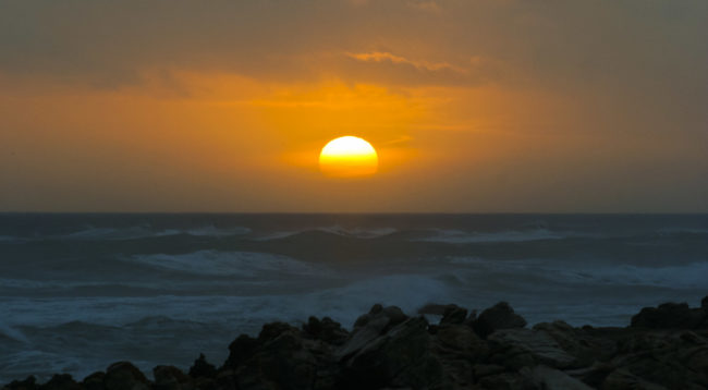 Agulhas, South Africa - GPS -34.830195, 20.010390 - Canon EOS 20D + Canon EF-S 17-85mm f/4-5.6 IS USM -  - 1/100 - f/8.0 - ISO100