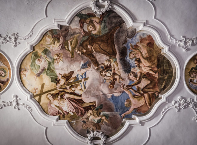 Erice, Italy - GPS 38.037198, 12.586600 - Panasonic Lumix DMC-GH4 + Panasonic Lumix G Vario 12-35mm/2,8 OIS - 40mm - 1/25 - f/2.8 - ISO800