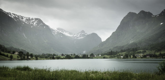 Byrkjelo, Norway - GPS 61.723783, 6.517765 - Panasonic GH4 + Panasonic Lumix G Vario 12-35mm/2,8 OIS - 42mm - 1/40 - f/8.0 - ISO100
