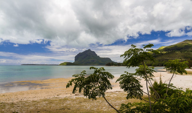 Baie du Cap, Mauritius - GPS -20.490153, 57.373057 - Canon EOS 7D + Tokina AF 11-16mm f/2.8 AT-X Pro DX -  - 1/100 - f/8.0 - ISO100