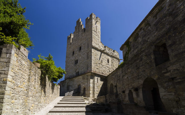 Gouaux-de-Larboust, France - GPS 43.207167, 2.364928 - Canon EOS 7D + Tokina AF 11-16mm f/2.8 AT-X Pro DX -  - 1/60 - f/8.0 - ISO100