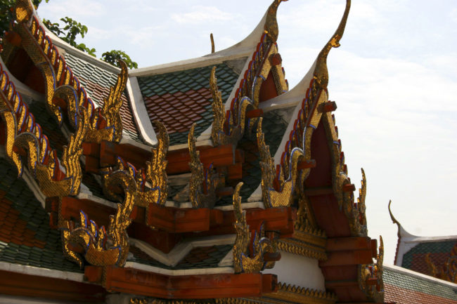 Khaosan, Thailand - GPS 13.761792, 100.490865 - Canon EOS 20D + Canon EF-S 17-85mm f/4-5.6 IS USM -  - 0/1 - f/8.0 - ISO100