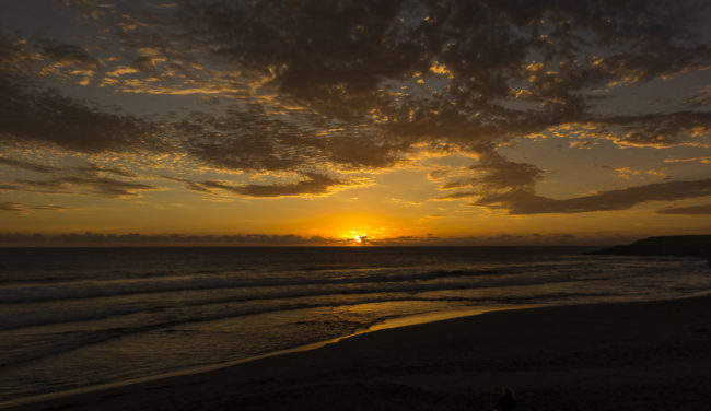 La Saline, Ile De La Reunion - GPS -21.328633, 55.450222 - SONY DSC-RX100 + 28-100mm F1.8-4.9 - 28mm - 1/100 - f/11.0 - ISO80