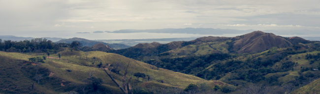 Zapotal, Costa Rica - GPS 10.108055, -84.583888 - Panasonic Lumix GX8 + LUMIX G VARIO 35-100/F2.8 - 70mm - 1/100 - f/8.0 - ISO200