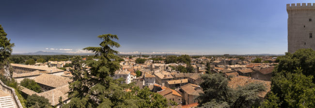 Escaliers Sainte-Anne, France - GPS 43.951997, 4.808373 - Canon EOS 7D + Sigma 17-50mm, F2,8 EX DC OS HSM -  - 1/100 - f/8.0 - ISO100