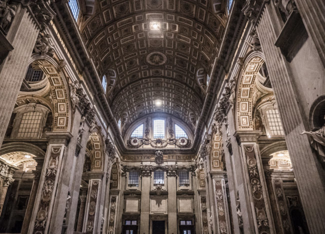 Vatican City, Italy - GPS 41.902178, 12.454737 - Panasonic GH4 + Panasonic Lumix G Vario 12-35mm/2,8 OIS - 24mm - 1/25 - f/2.8 - ISO3200