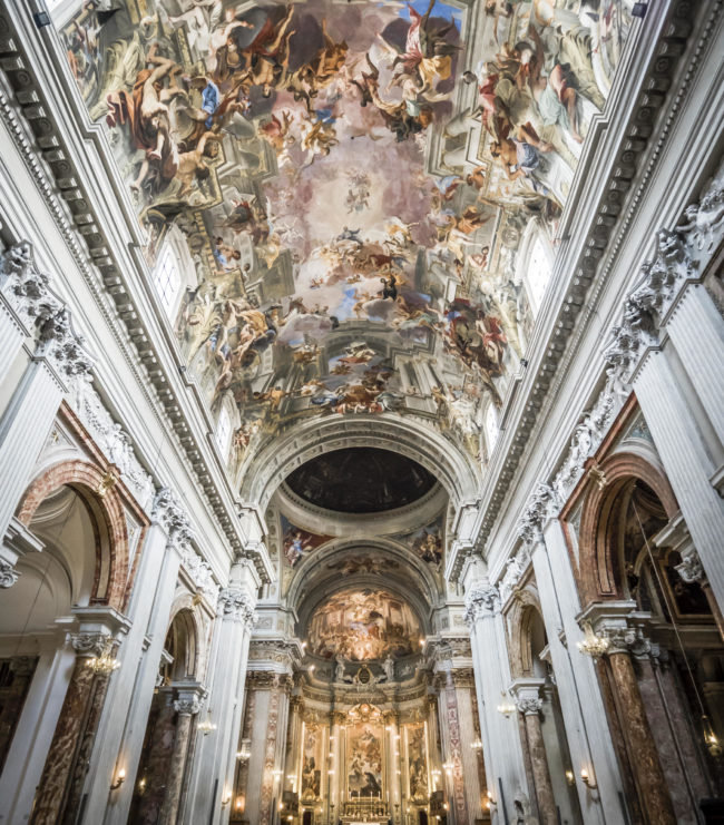 Sant' Eustachio, Italy - GPS 41.899045, 12.479780 - Panasonic GH4 + Olympus M.Zuiko ED 9-18mm 4.0-5.6 - 18mm - 1/15 - f/4.0 - ISO1600
