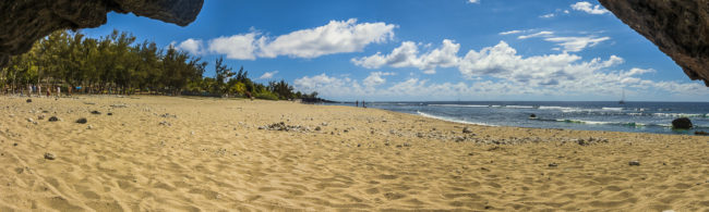 Armagnac, Ile De La Reunion - GPS -21.032803, 55.221320 - Canon EOS 7D + Tokina AF 11-16mm f/2.8 AT-X Pro DX -  - 1/100 - f/9.0 - ISO80