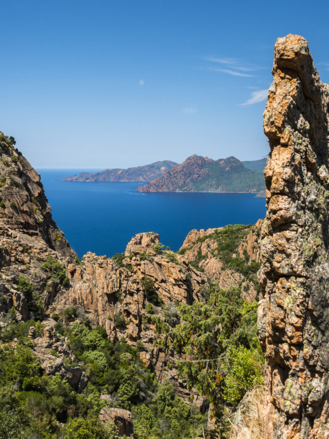 Piana, France - GPS 42.247703, 8.654385 - Panasonic GH4 + Olympus M.Zuiko ED 9-18mm 4.0-5.6 - 36mm - 1/400 - f/5.6 - ISO200