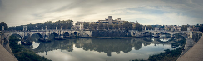 Ponte, Italy - GPS 41.902500, 12.466665 - Panasonic GH4 + Panasonic Lumix G Vario 12-35mm/2,8 OIS - 20mm - 1/200 - f/8.0 - ISO200