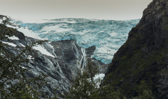 Briksdalsbre, Norway - GPS 61.671728, 6.814152 - Panasonic GH4 + Panasonic Lumix G X VARIO 35-100mm f/2.8 Power OIS - 200mm - 1/160 - f/8.0 - ISO100