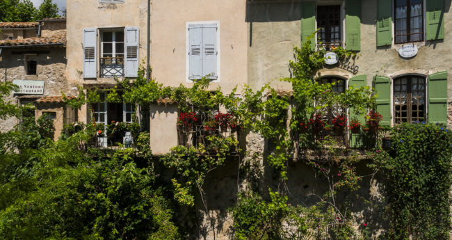 Ancient Roman Road, France - GPS 43.847138, 6.222968 - Panasonic GH4 + Panasonic Lumix G Vario 12-35mm/2,8 OIS - 28mm - 1/160 - f/8.0 - ISO200