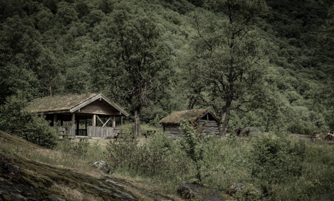 Briksdalsbre, Norway - GPS 61.671728, 6.814152 - Panasonic GH4 + Panasonic Lumix G Vario 12-35mm/2,8 OIS - 62mm - 1/60 - f/6.3 - ISO100