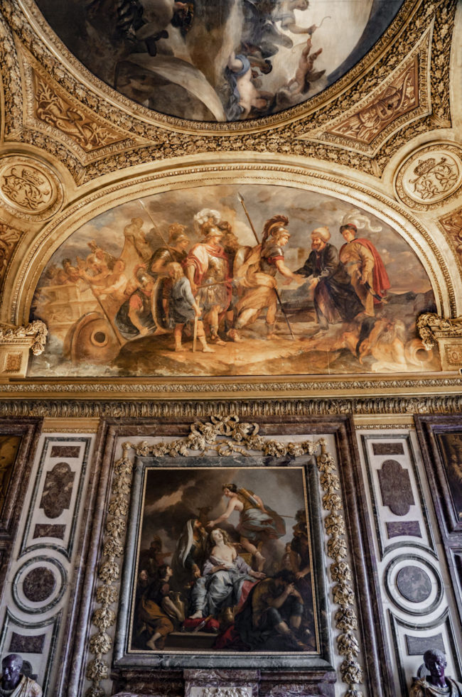 Versailles, France - GPS 48.804832, 2.120437 - Sony A7III + SONY FE 24-105mm, F4 G OSS - 24mm - 1/60 - f/4.0 - ISO3200