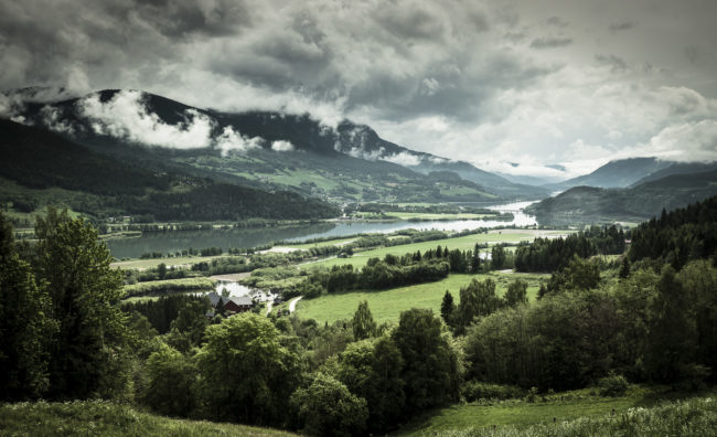 Nordstrand, Norway - GPS 61.481918, 10.154507 - Panasonic GH4 + Panasonic Lumix G Vario 12-35mm/2,8 OIS - 44mm - 1/100 - f/8.0 - ISO100
