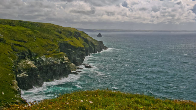 Tintagel, United Kingdom - GPS 50.667570, -4.763468 - Canon EOS 20D + Canon EF-S 17-85mm f/4-5.6 IS USM -  - 1/40 - f/7.1 - ISO100