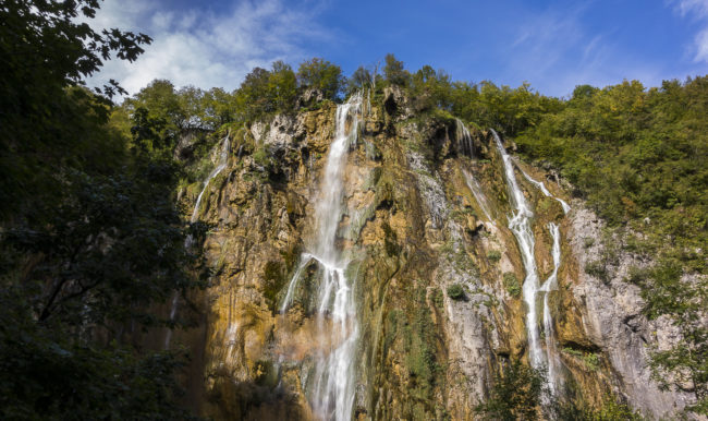 Osredak, Croatia - GPS 44.901423, 15.608300 - SONY DSC-RX100 + 28-100mm F1.8-4.9 - 28mm - 1/30 - f/11.0 - ISO80
