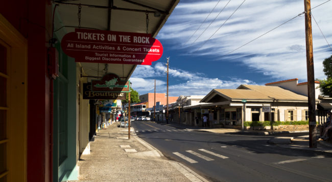 Lāhainā, United States - GPS 20.873238, -156.678135 - Canon EOS 7D + Sigma 17-50mm, F2,8 EX DC OS HSM -  - 1/50 - f/10.0 - ISO100