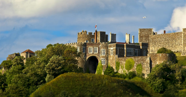 Dover, United Kingdom - GPS 51.129150, 1.319607 - Canon EOS 20D + Canon EF-S 17-85mm f/4-5.6 IS USM -  - 1/60 - f/14.0 - ISO200