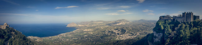 Erice, Italy - GPS 38.036777, 12.588960 - SONY DSC-RX100 + 28-100mm F1.8-4.9 - 28mm - 1/320 - f/8.0 - ISO80