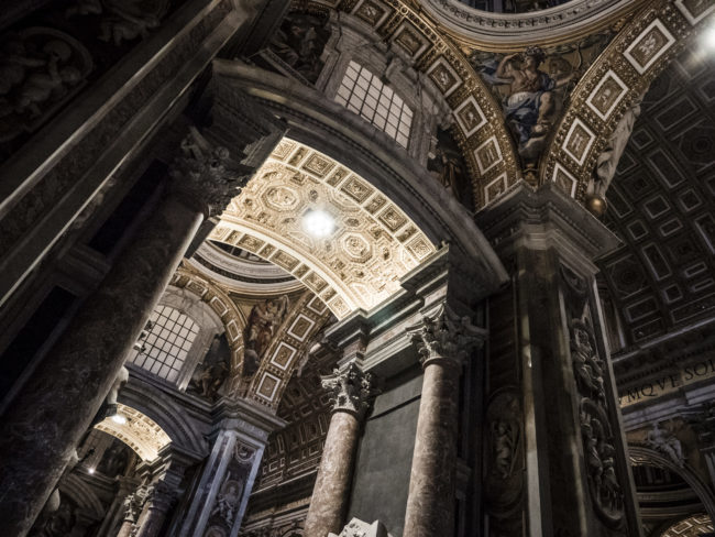 Vatican City, Italy - GPS 41.902178, 12.454737 - Panasonic GH4 + Panasonic Lumix G Vario 12-35mm/2,8 OIS - 24mm - 1/25 - f/2.8 - ISO3200