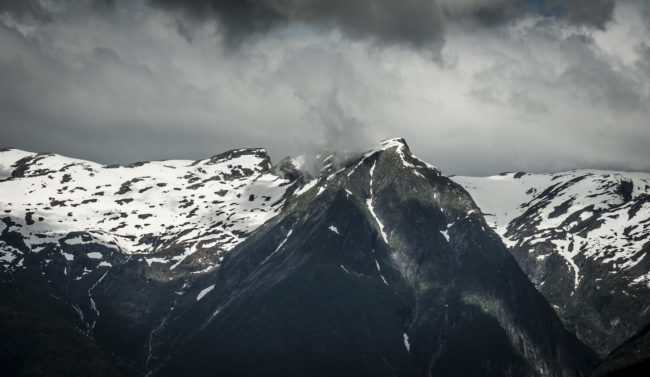 Grinde, Norway - GPS 61.182477, 6.748522 - Panasonic GH4 + Panasonic Lumix G X VARIO 35-100mm f/2.8 Power OIS - 200mm - 1/200 - f/8.0 - ISO100
