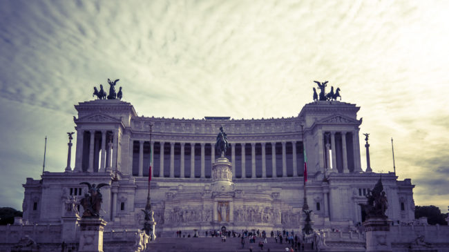 Centro Storico, Italy - GPS 41.895997, 12.482502 - Panasonic GH4 + Olympus M.Zuiko ED 9-18mm 4.0-5.6 - 34mm - 1/320 - f/8.0 - ISO200