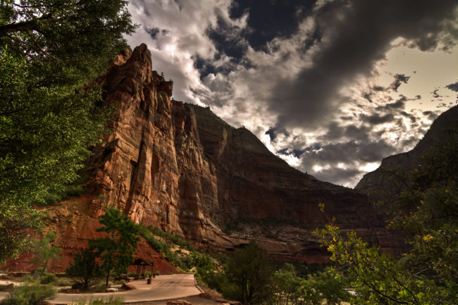 Zion Lodge, United States - GPS 37.284400, -112.941642 - Canon EOS 7D + Tokina AF 11-16mm f/2.8 AT-X Pro DX -  - 0/1 - f/8.0 - ISO100